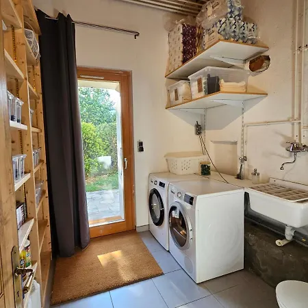 Charming 19th-century And Attached Сasa de vacaciones Bons